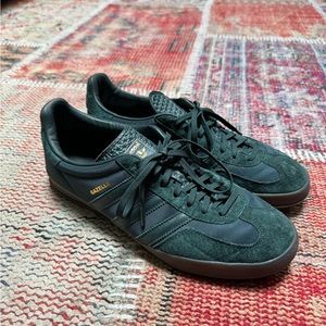 Like new Adidas Gazelle Shadow Green Gum